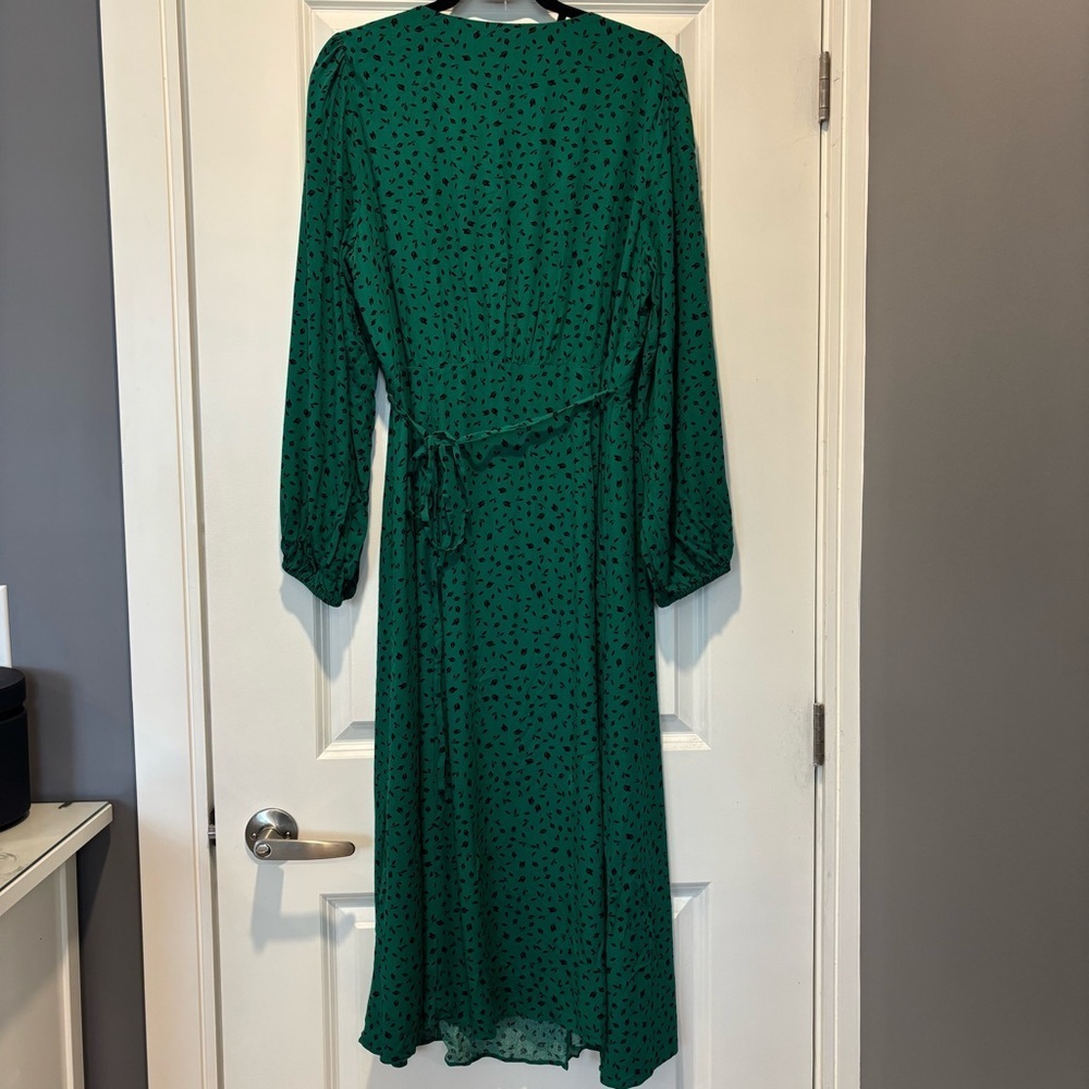 Ever New Emerald Green Long Sleeve Wrap Midi Dress - Picture 4 of 12